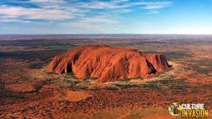 Uluru: Destinasi Impian Para Pencinta Alam dan Fotografi!