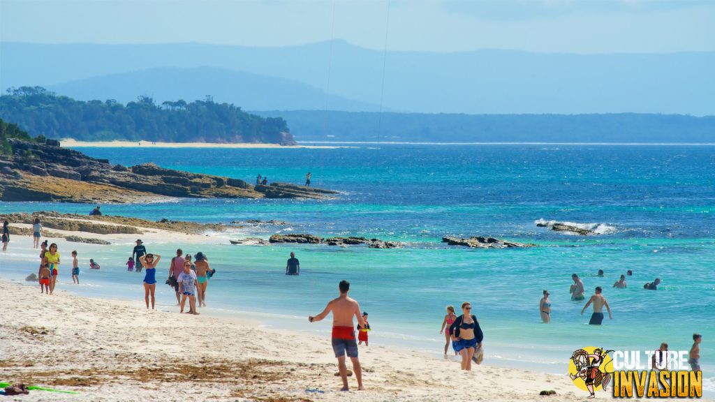 Liburan Impian: Jelajahi Keindahan Pantai Hyams Beach!