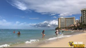 Pantai Waikiki: Surga Tropis di Tengah Kota yang Tak Pernah Tidur!