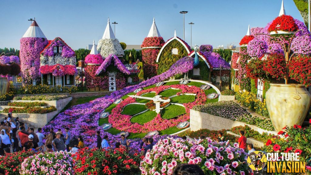 Dubai Miracle Garden: Keajaiban Taman Bunga di Tengah Gurun!