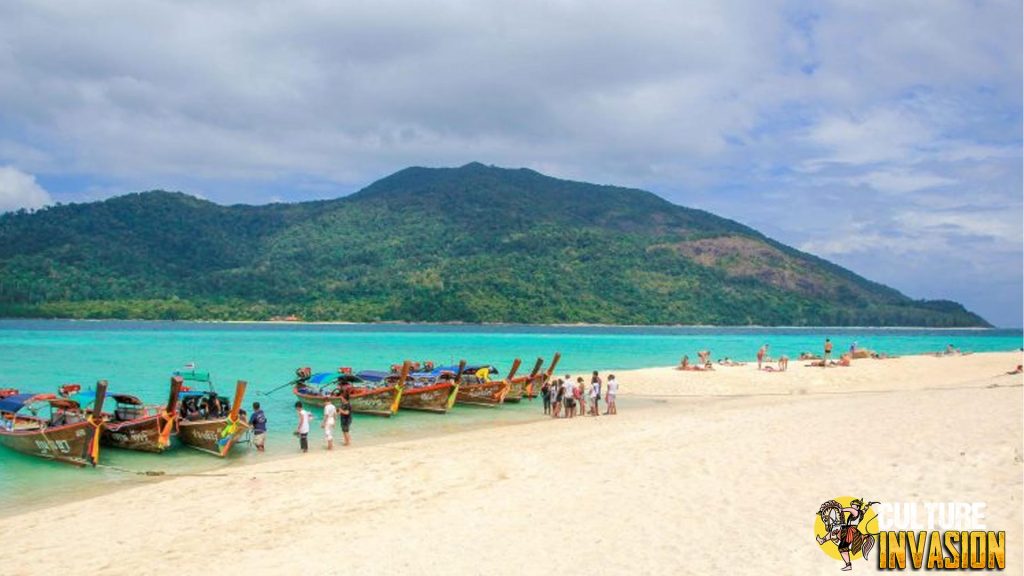 Surga Tropis yang Sempurna: Nikmati Keindahan Sunrise Beach!