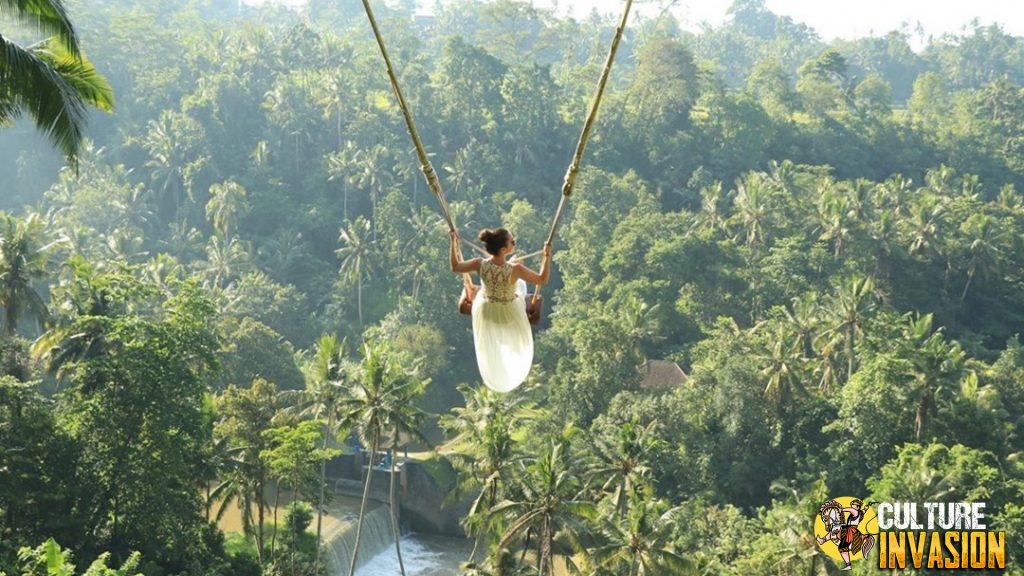 Terbang di Atas Dunia: Wisata Menantang di Real Bali Swing Bali!