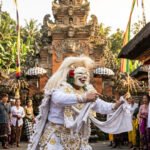 Pentas Seni Budaya Lokal Tradisi Wadah Pelestarian